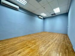 Benoi Road (D22), Office #558322911